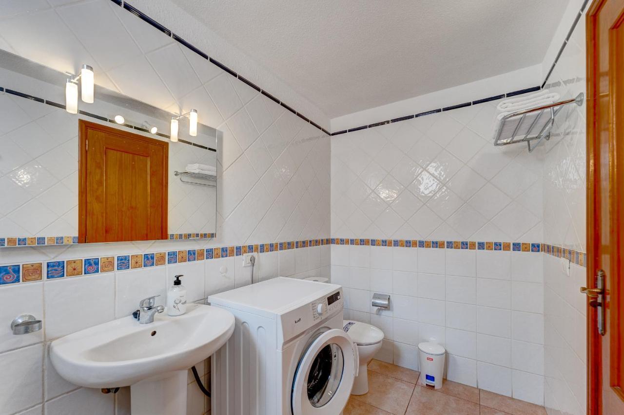 Pretty 1B Apartment In Diamantes 2, Heated Pool Лос-Крістіанос Екстер'єр фото