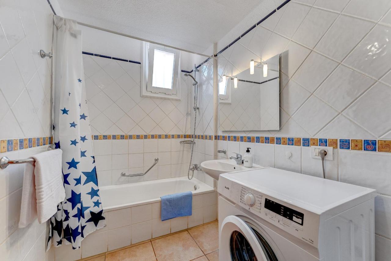 Pretty 1B Apartment In Diamantes 2, Heated Pool Лос-Крістіанос Екстер'єр фото